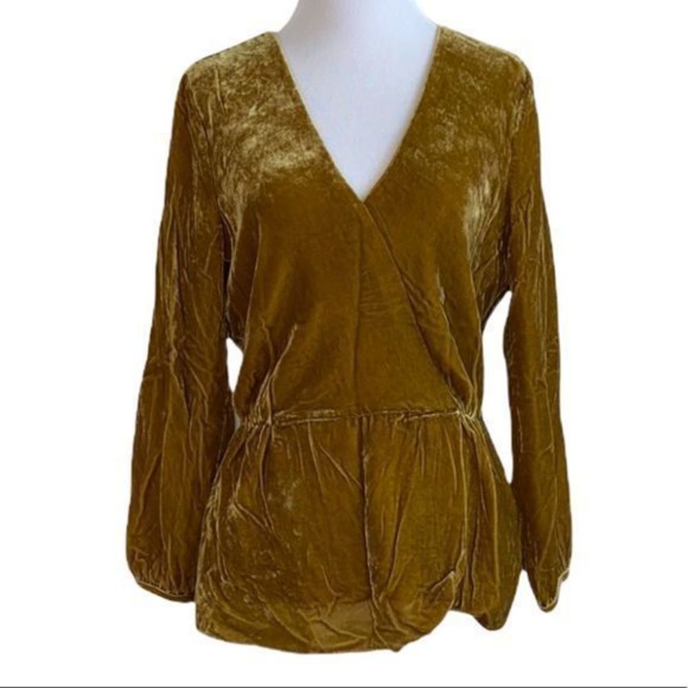 J Crew women’s Faux wrap top‎ in drapey velvet size 4